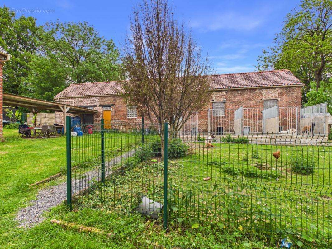 Maison 116 m² à Beaumont-Hamel  - photo 2
