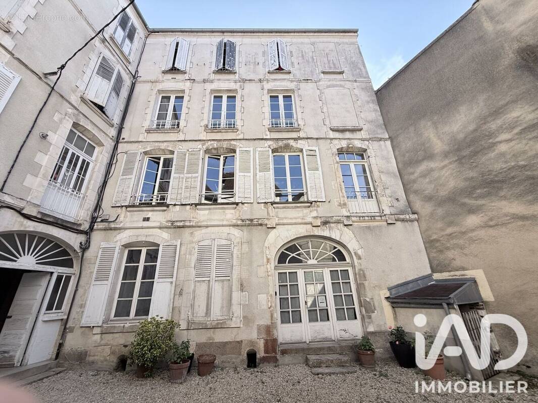 Photo 1 - Appartement à JOIGNY