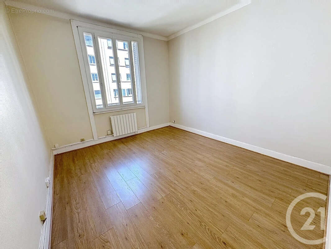 Appartement à LYON-8E
