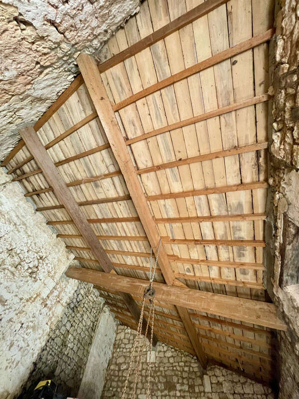 Bâtiment (ancienne maison) en cours de rénovation avec dépendances et parcelle attenante - photo 17