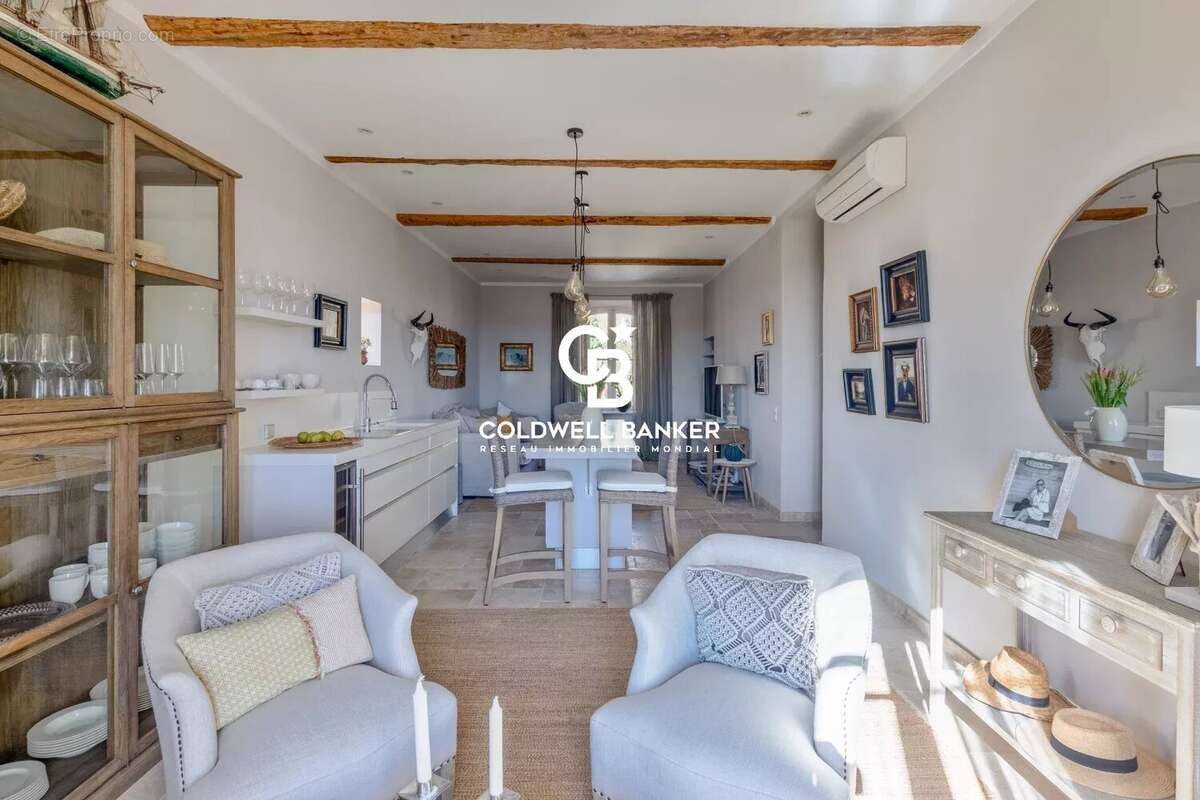 Maison à BORMES-LES-MIMOSAS