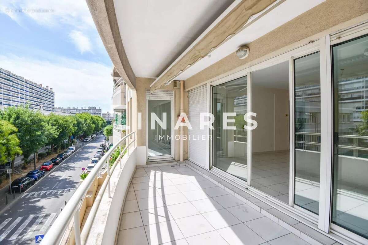 Appartement à MARSEILLE-8E
