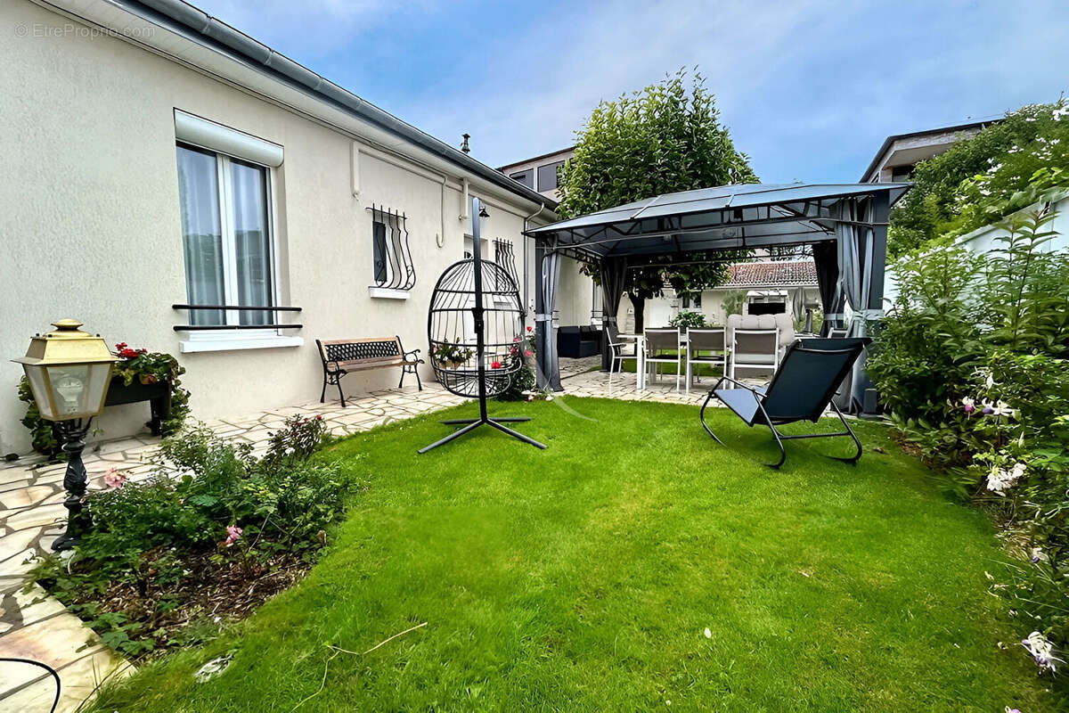 Maison à VITRY-SUR-SEINE