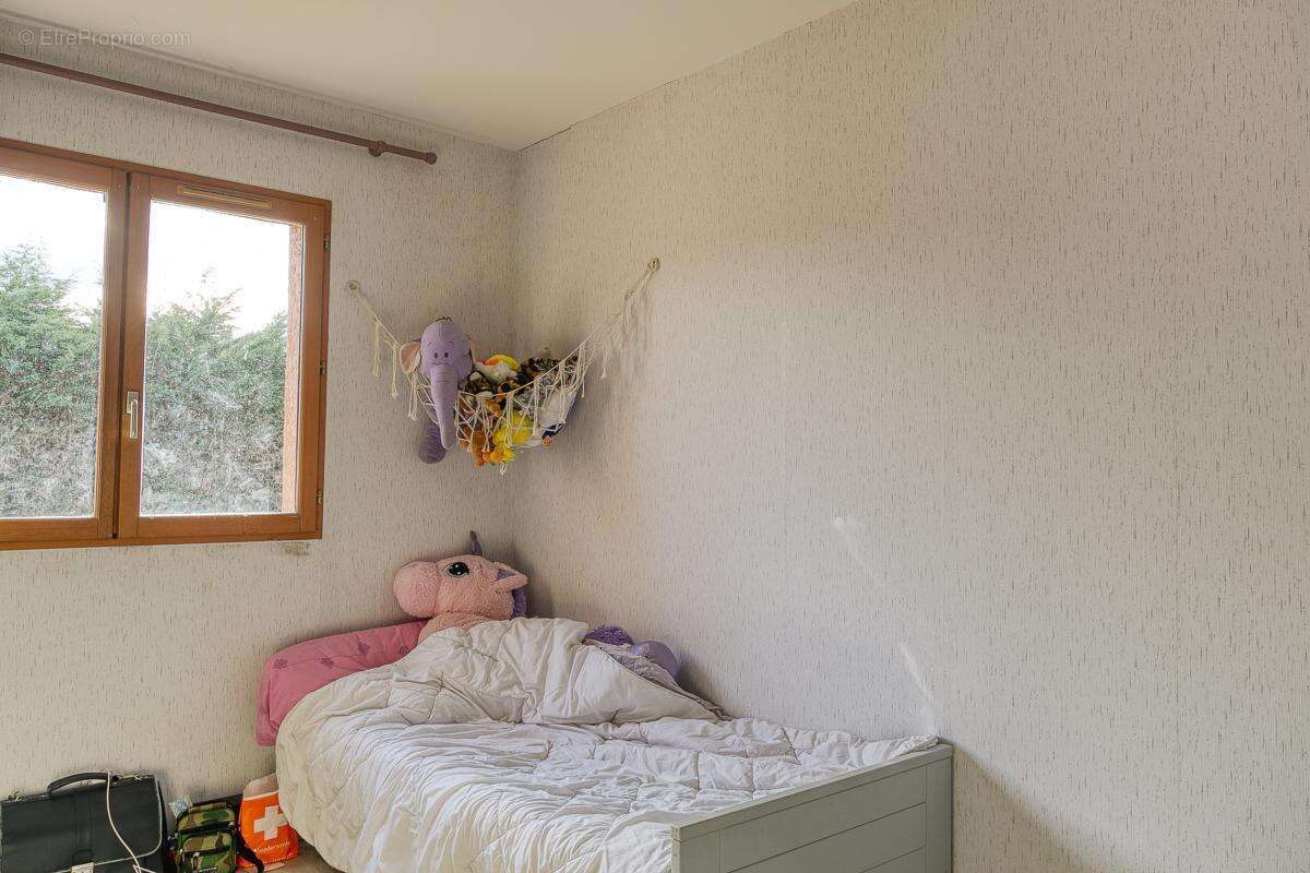 Maison 160 m² à Auberives-Sur-Vareze  - photo 12