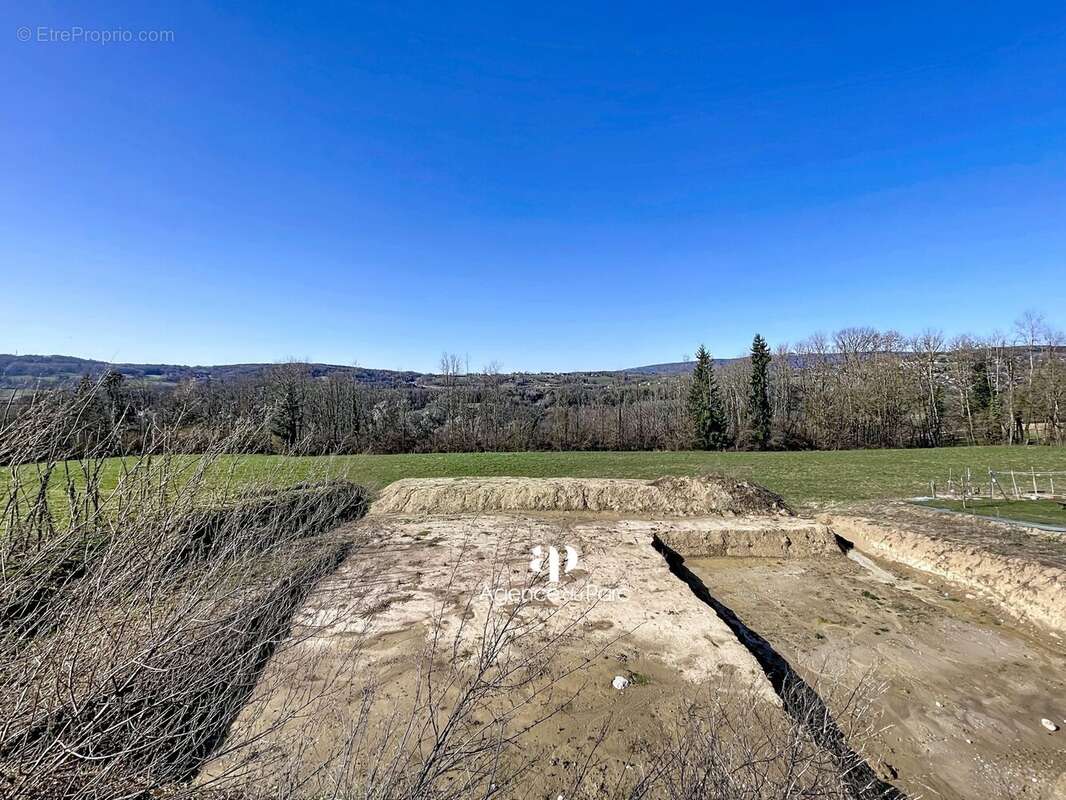 Terrain à VILLAZ
