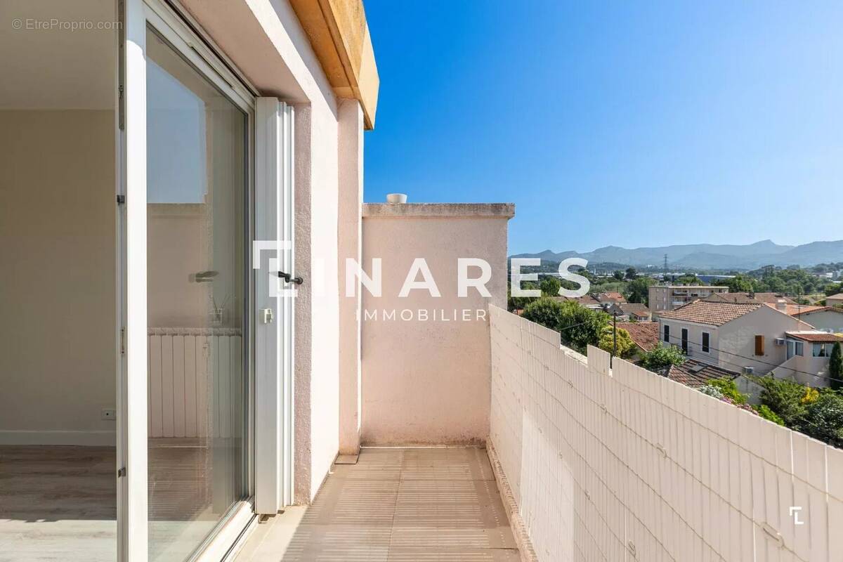 Appartement à MARSEILLE-11E