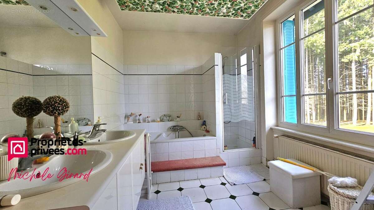 Maison à SAINT-VINCENT-DE-BOISSET