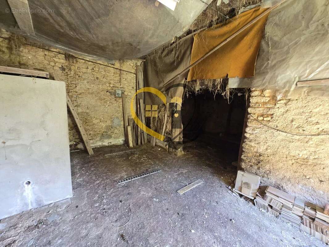 Maison à NEUVY-DEUX-CLOCHERS