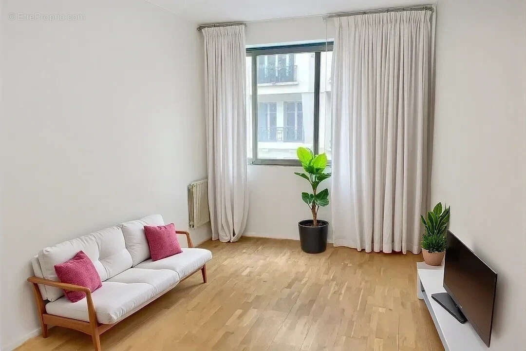Appartement à PARIS-7E
