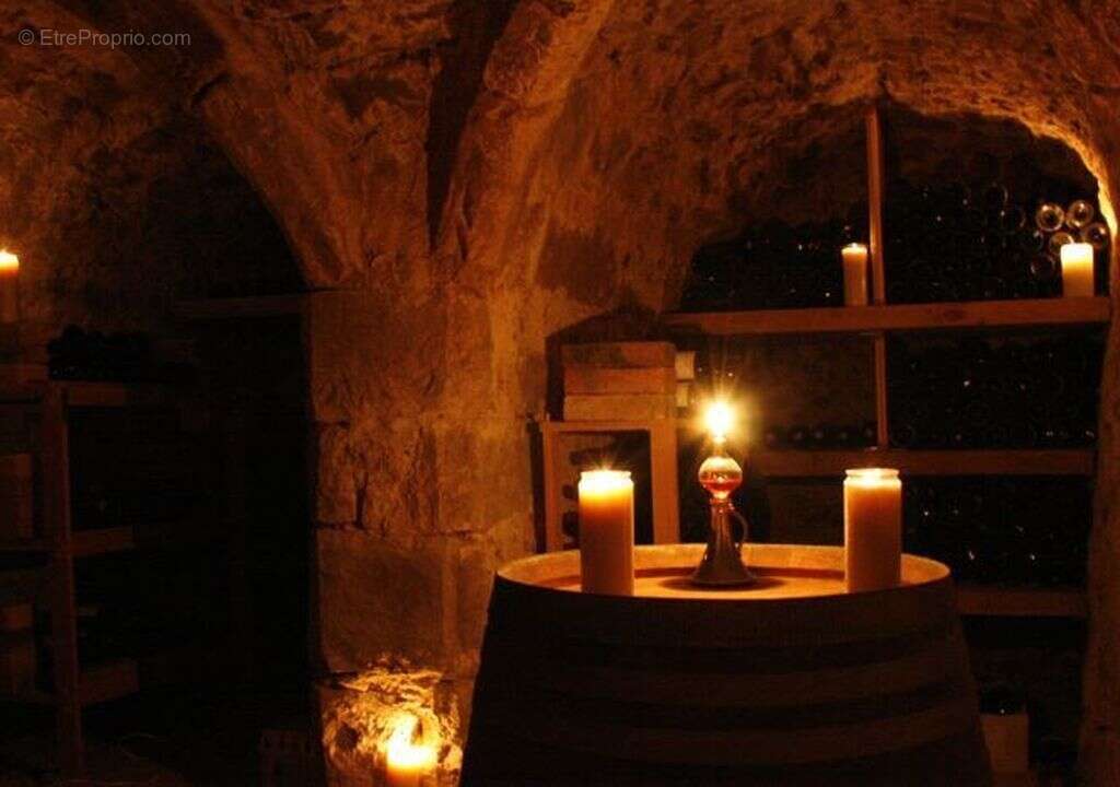 Maison à PONT-SUR-YONNE