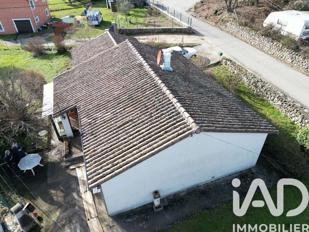 Photo 8 - Maison à CHASSIERS