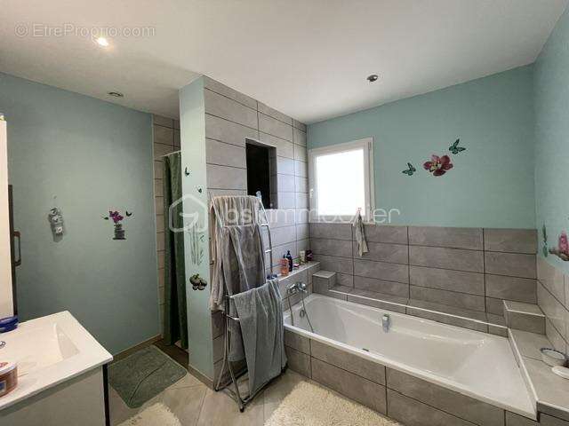 Appartement à VILLENEUVE