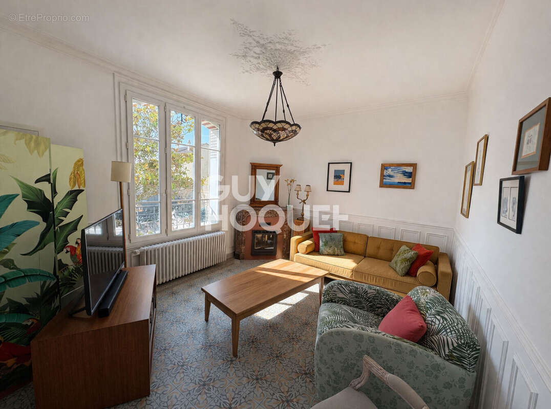 Maison à EZY-SUR-EURE