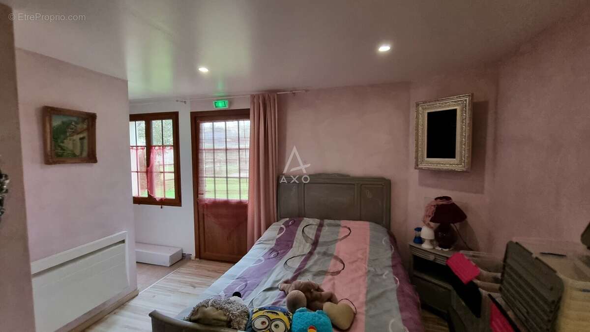 Commerce à THIBERVILLE