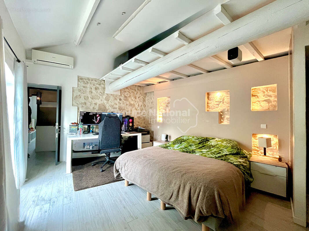 Maison à CHATEAURENARD