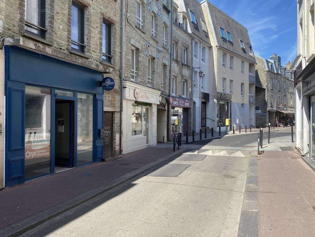 Local commercial à Vendre - photo 3