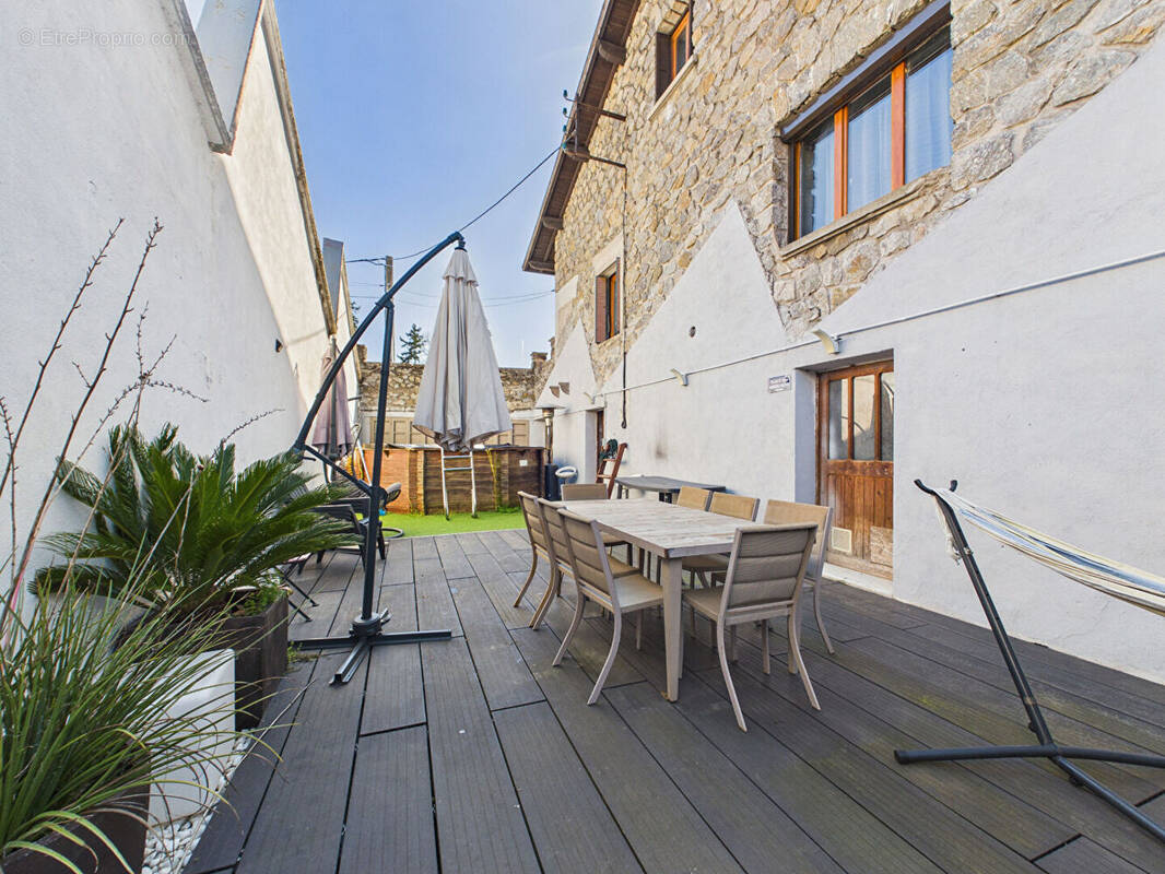 Maison à TOURNON-SUR-RHONE
