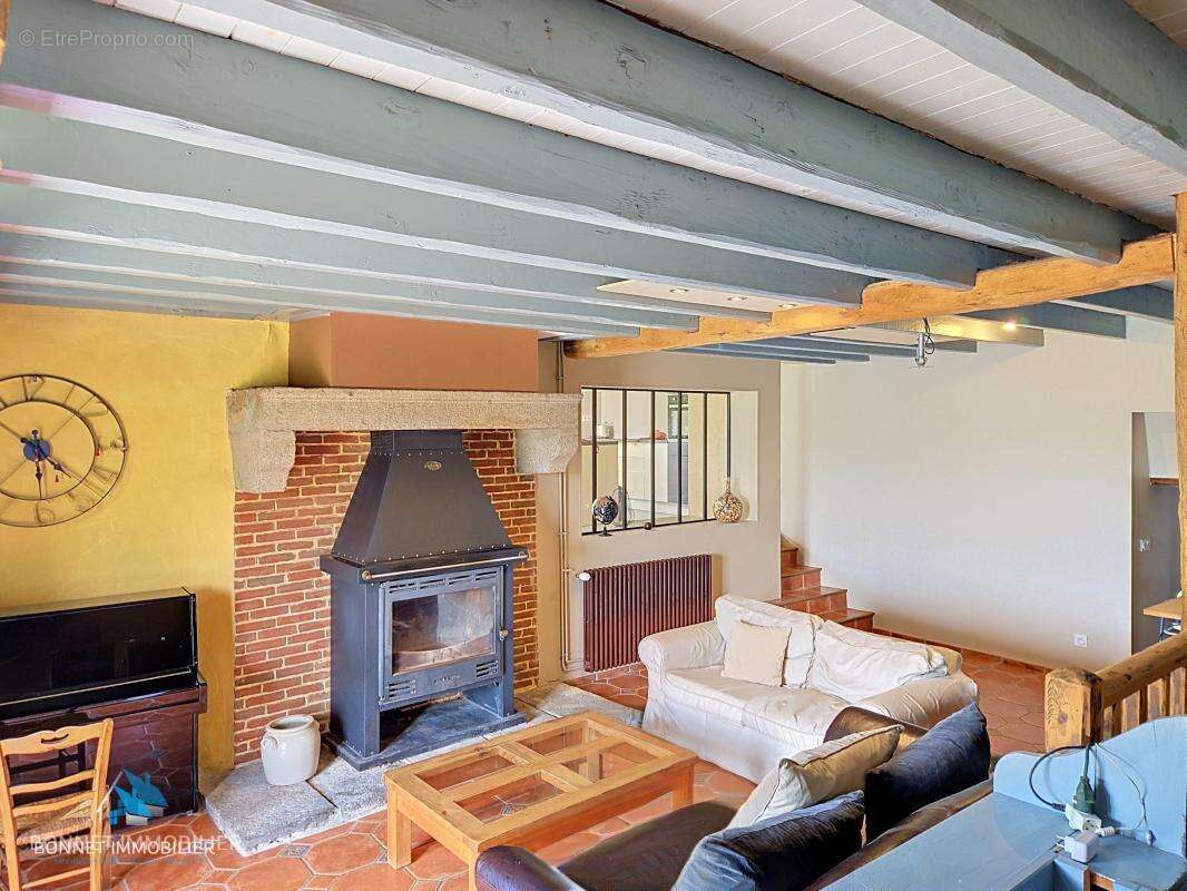 Maison de caractère - 220 m²- 6 pièces - Terrain de 1390 m² - photo 6