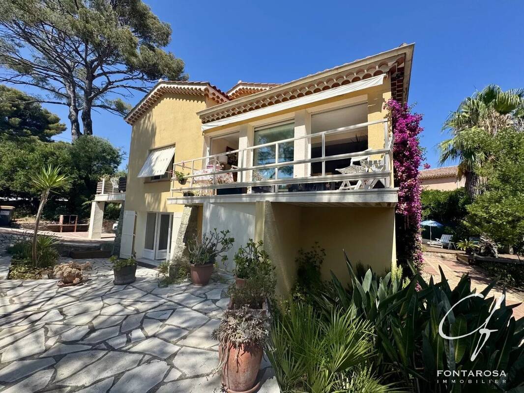 Maison à SAINT-RAPHAEL