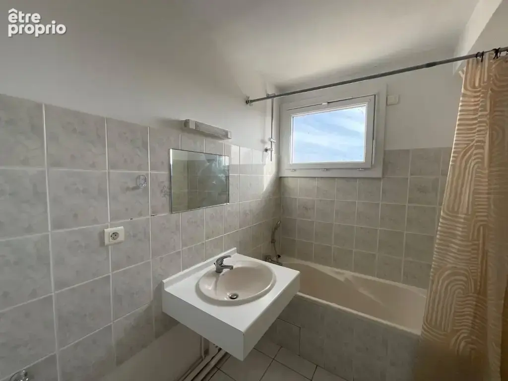 Bonson - Appartement T3 71M2 - photo 13