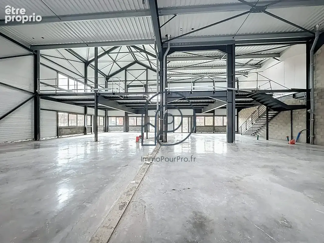 Commerce 360 m² à vendre à Tourcoing (59200) - photo 9