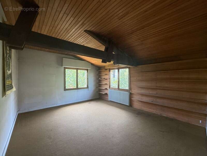 Opportunité rare – maison de 250 m² à rénover en bordure du parc bordelais - photo 10