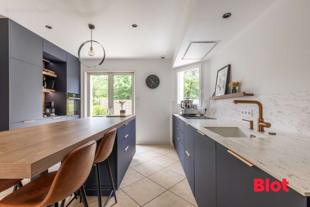 Maison à CHARTRES-DE-BRETAGNE