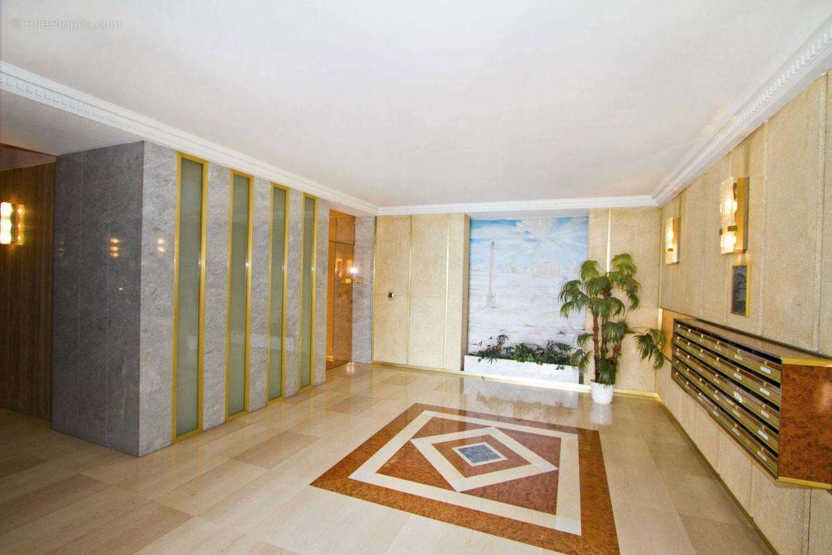 Front de mer à Nice, 2 pièces de 66m² avec jardin de 55m² - photo 23