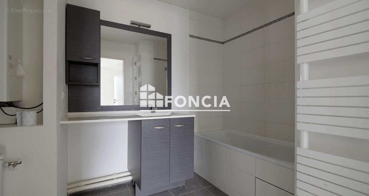 Appartement à QUINCY-SOUS-SENART