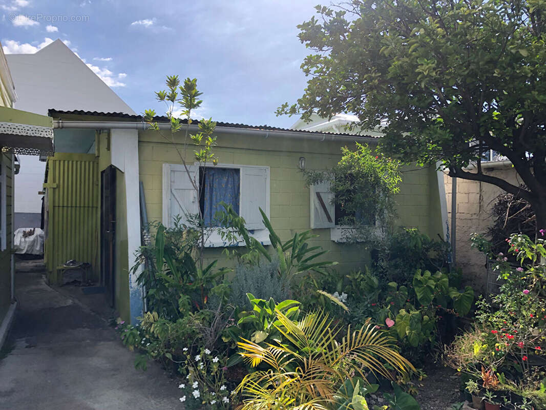 Maison à LE PORT