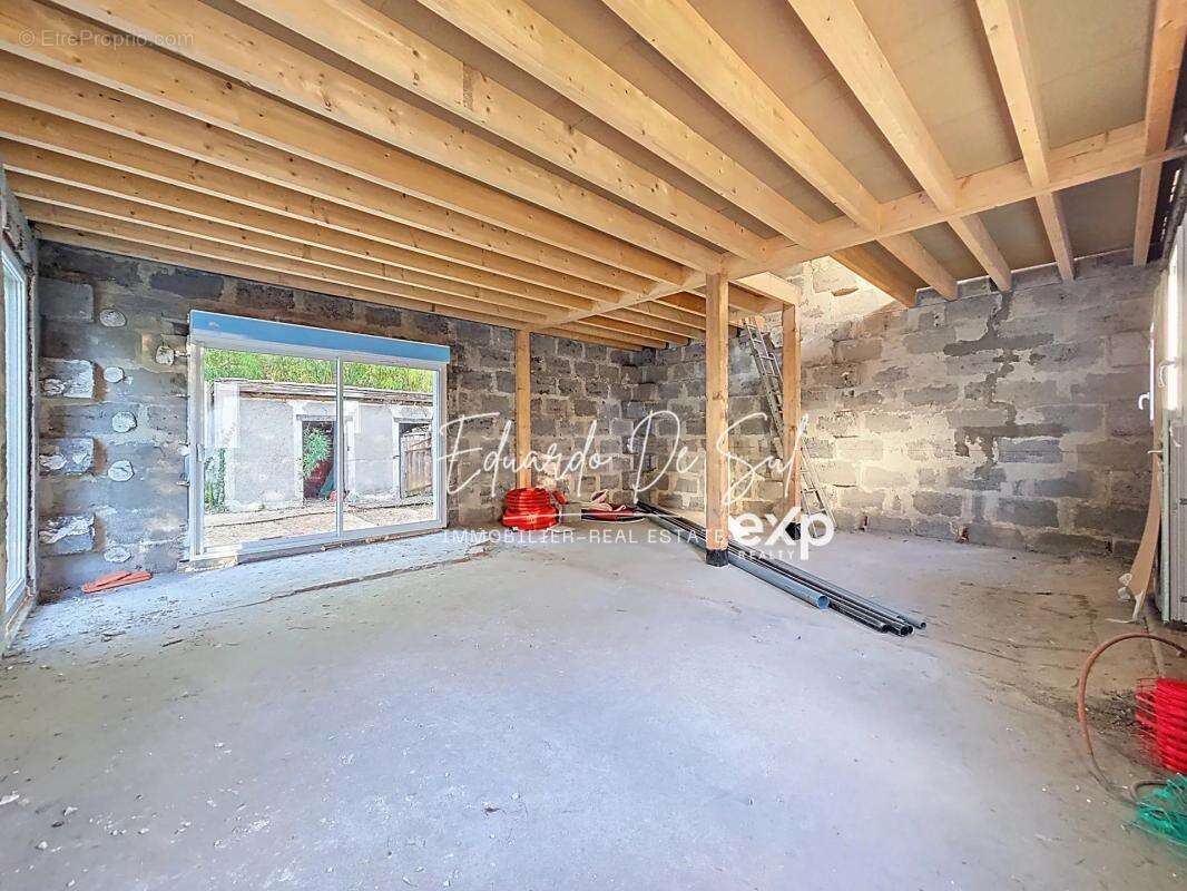 Maison à BLANQUEFORT