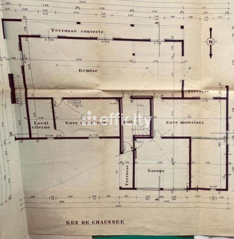 Maison à SAINT-JULIEN-DE-PEYROLAS