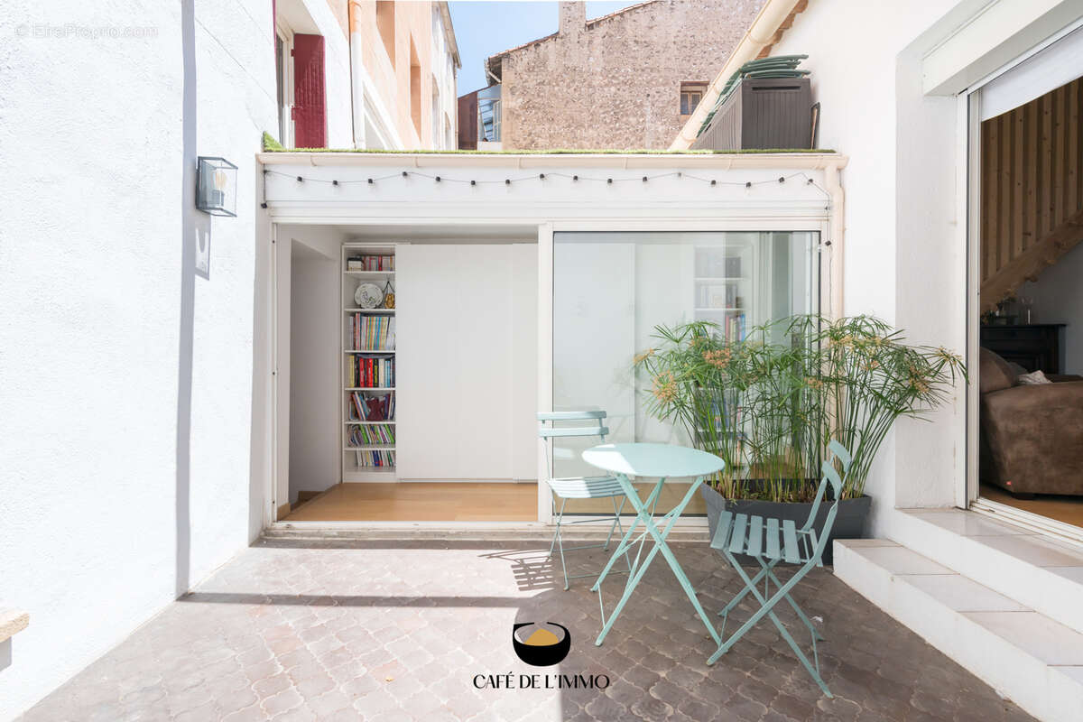 Appartement à MARSEILLE-6E