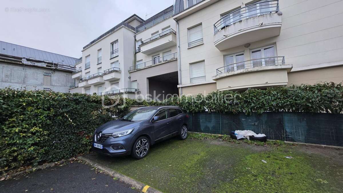Appartement à CORBEIL-ESSONNES