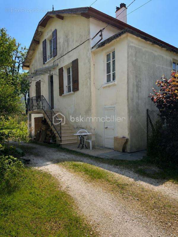 Maison à rénover sur terrain constructible – Division parcellaire possible - CU OPERATIONNEL OBTENU - FORT POTENTIEL - photo 8