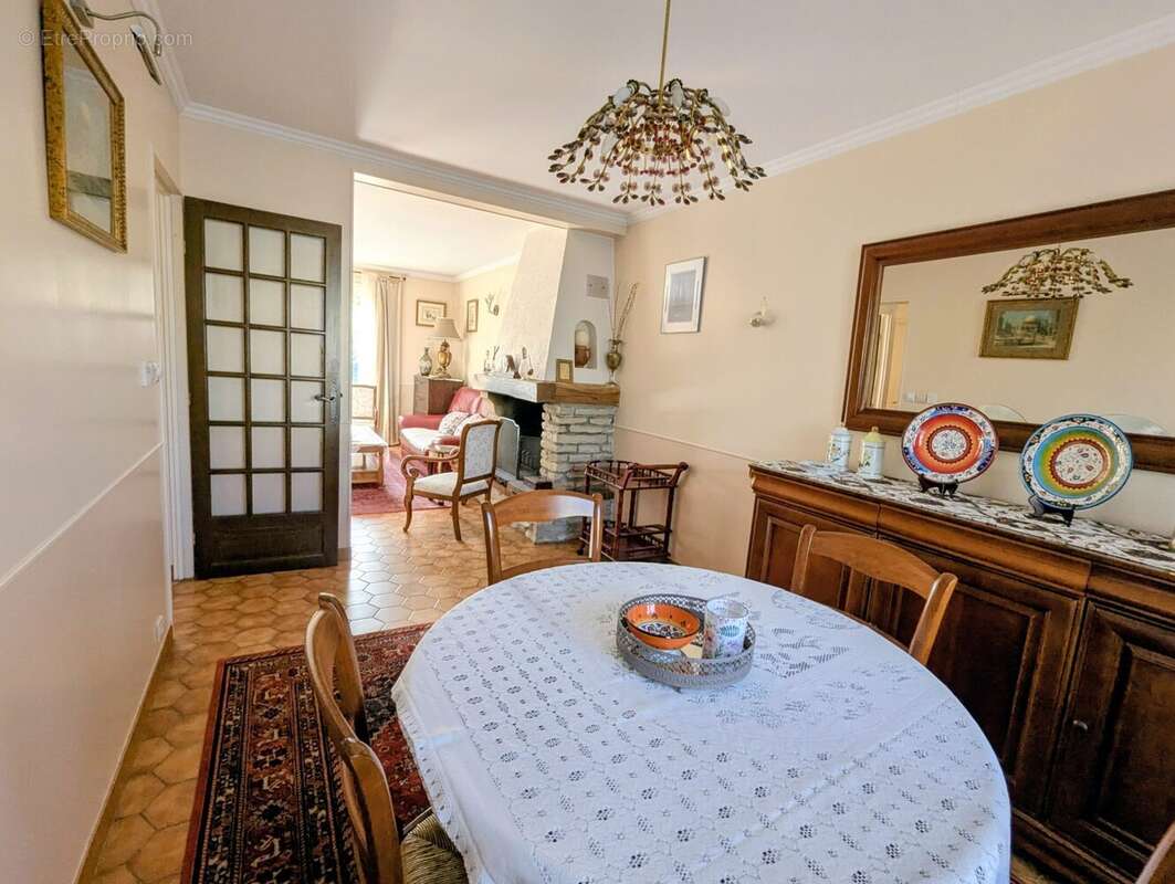 Maison à MONTIGNY-LE-BRETONNEUX