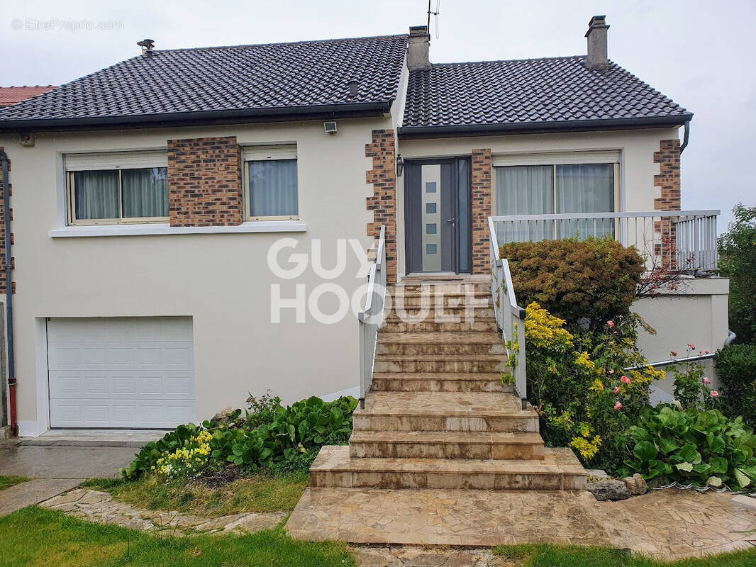 Maison à FONTENAY-SOUS-BOIS