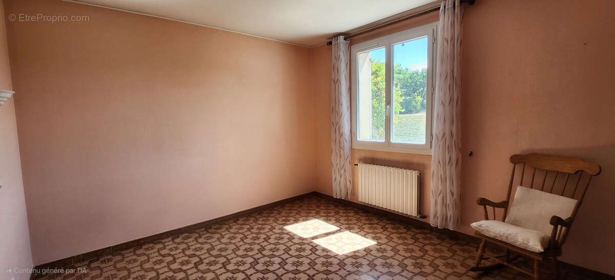 Maison à MALIJAI