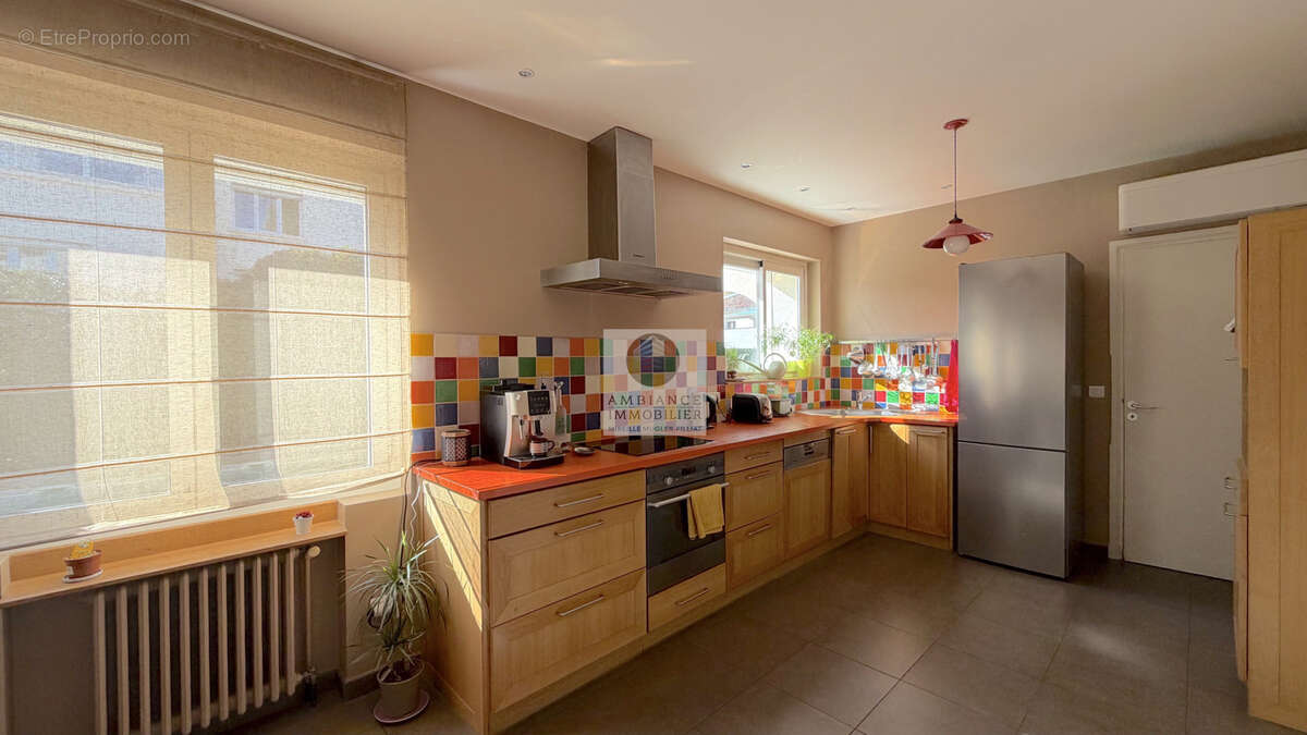 Maison à GUILHERAND-GRANGES