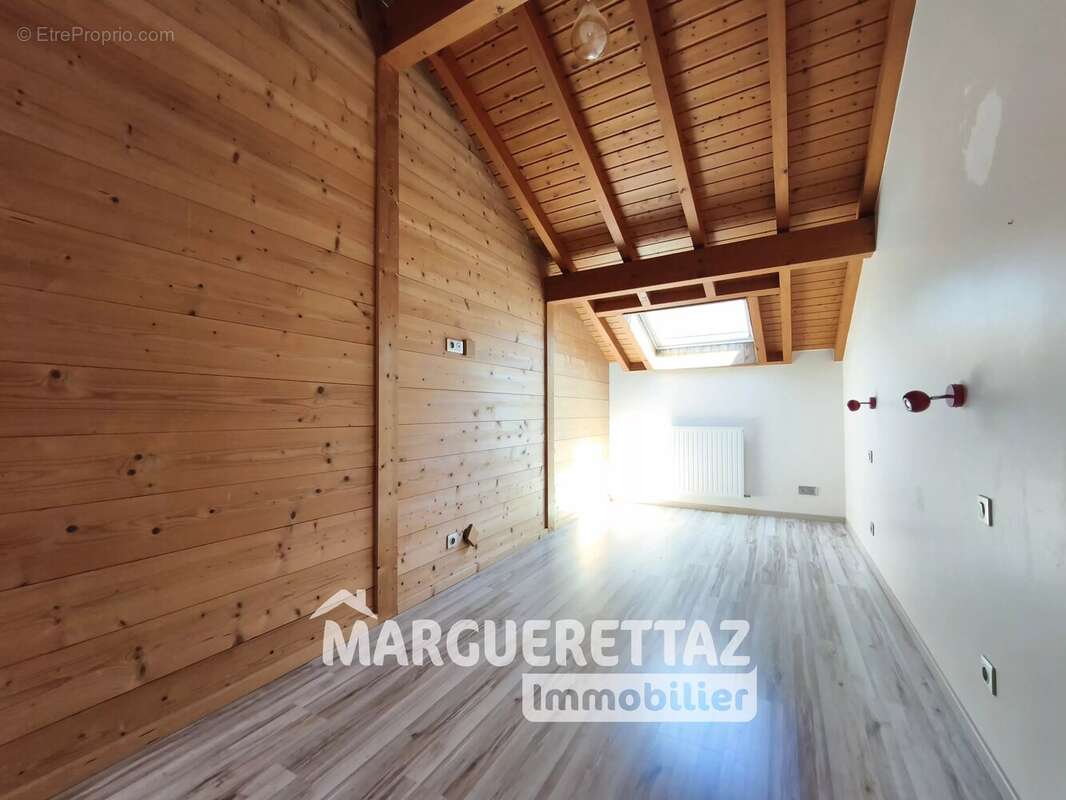 Maison à BONNEVILLE