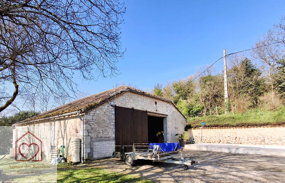 Maison à CASTELSAGRAT