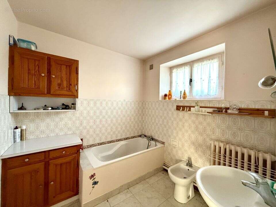 Maison à DONNEMARIE-DONTILLY