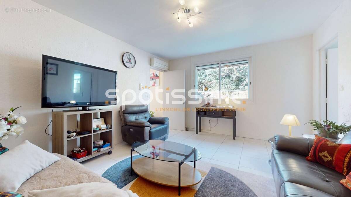 Maison de plain-pied 94 m² avec garage et jardin arboré  Quartier Mairie à Agde - photo 38