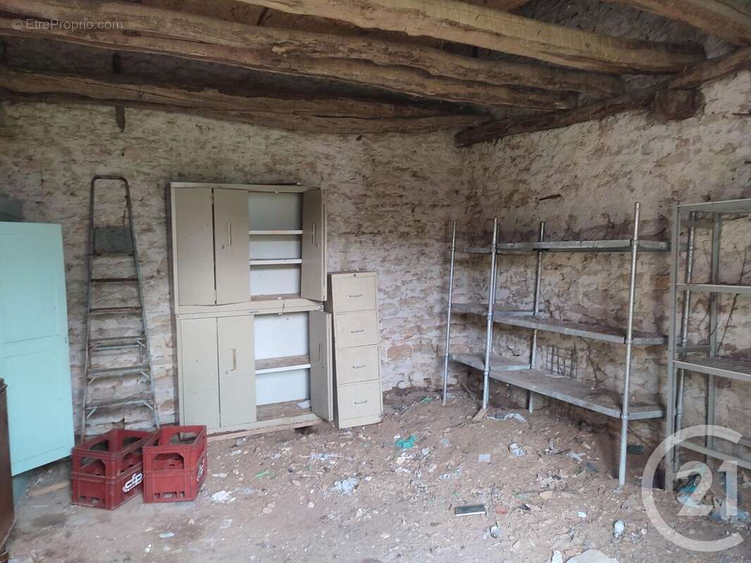 Maison à SUILLY-LA-TOUR