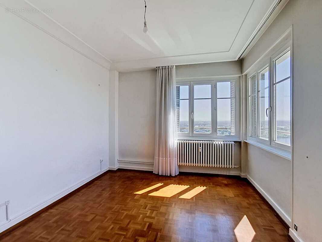 Appartement à LA MULATIERE