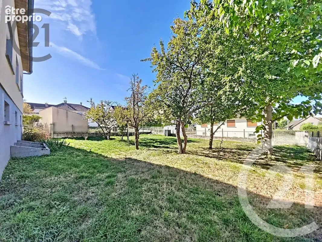 Maison 7 pièces 146 m² à vendre à Montmirail (51210) - photo 2