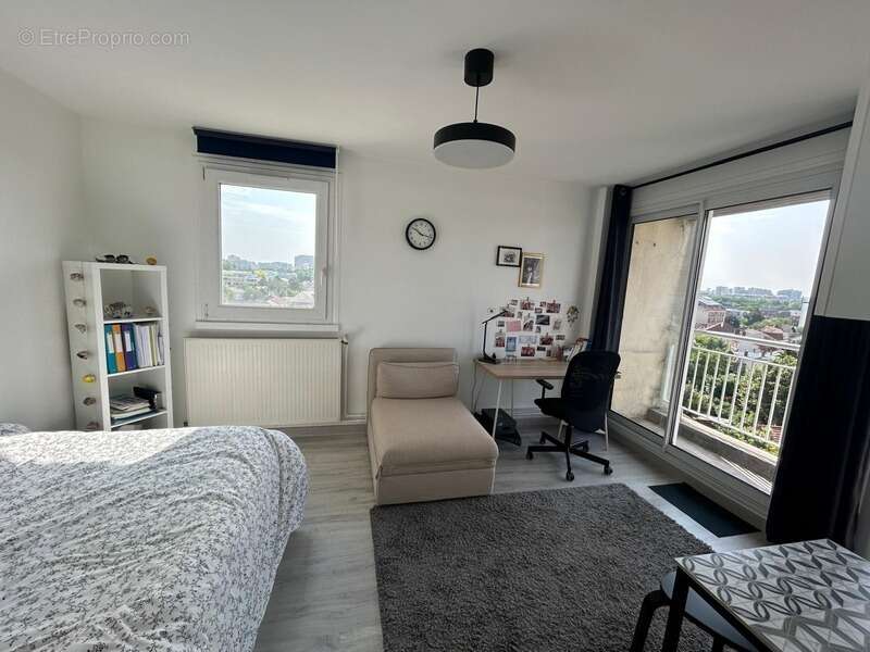 Appartement à MAISONS-ALFORT