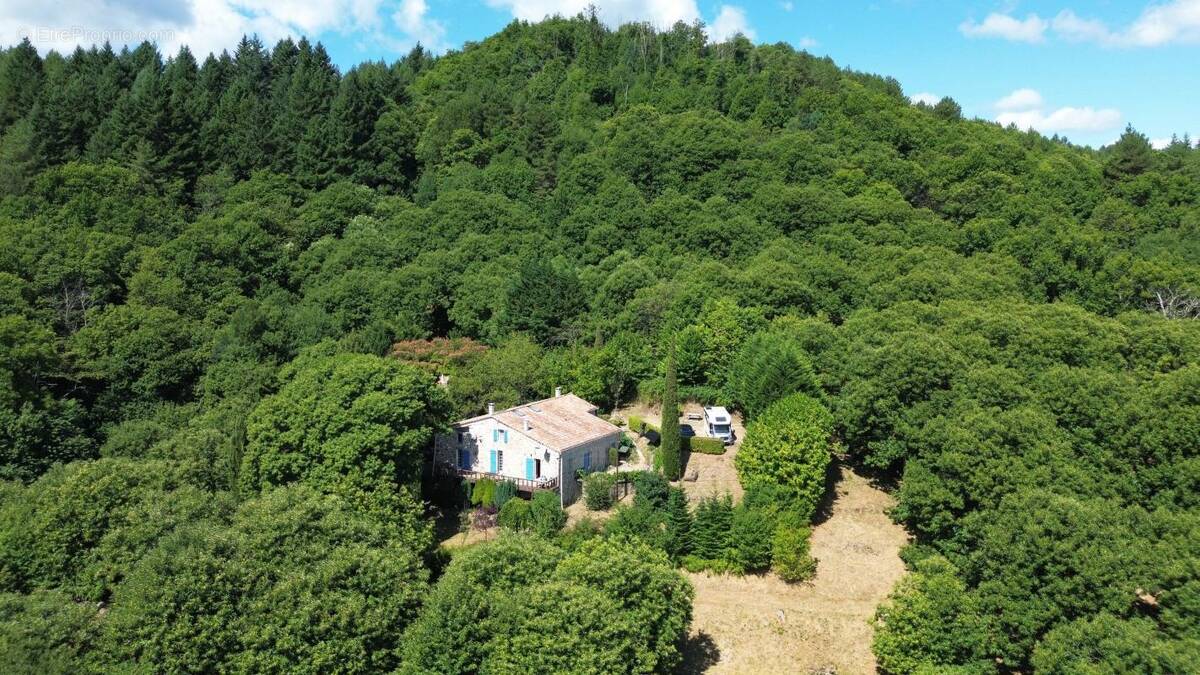 Maison à ROCLES