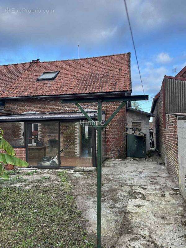 Maison à METZ-EN-COUTURE