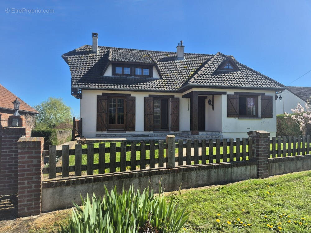 Maison à NEUFCHATEL-EN-BRAY